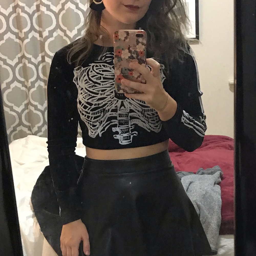 Misguided Velvet Skeleton Black Crop Top